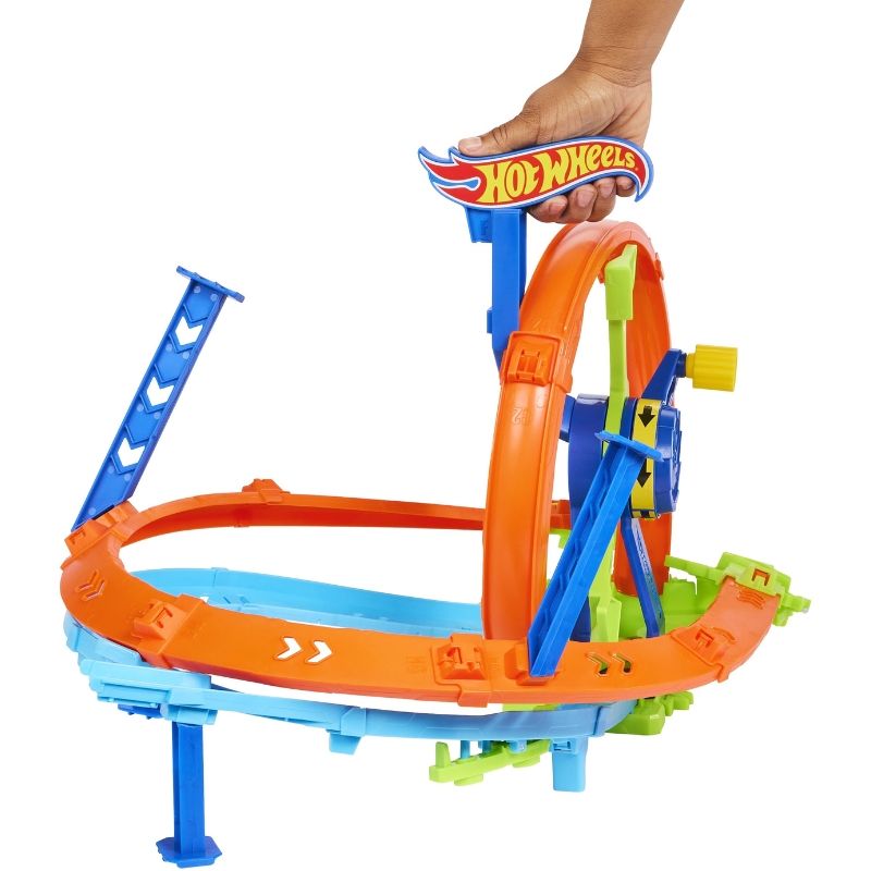 Детска писта Hot Wheels Action: Rapid Launch & Loop – Преносим каскадьорски комплект с манивела, лупинг, зона за сблъсък и количка (4+ години)
