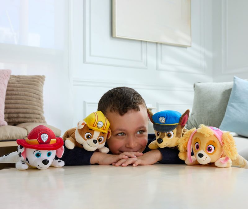 Детско плюшено полицейско кученце Чейс Пес Патрул PAW Patrol – Мека играчка Чейс за игра, гушкане и колекция (30 см)