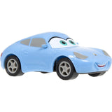 Детска състезателна количка Disney Pixar Cars: Pull-Back Sally – Оригинална количка Сали в голям мащаб 1:43 с инерционен механизъм (3+ години)