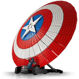 Колекционерски конструктор LEGO Marvel Щитът на Капитан Америка 76262 – Мащабен супергеройски модел със стойка и минифигурка (3128 части)