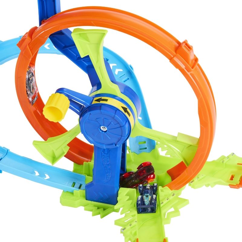 Детска писта Hot Wheels Action: Rapid Launch &amp; Loop – Преносим каскадьорски комплект с манивела, лупинг, зона за сблъсък и количка (4+ години)