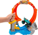 Детски комплект Hot Wheels Monster Trucks: Spiral Shark Smash – Писта със спирала, гигантска акула и количка Mega-Wrex™ (3+ години)