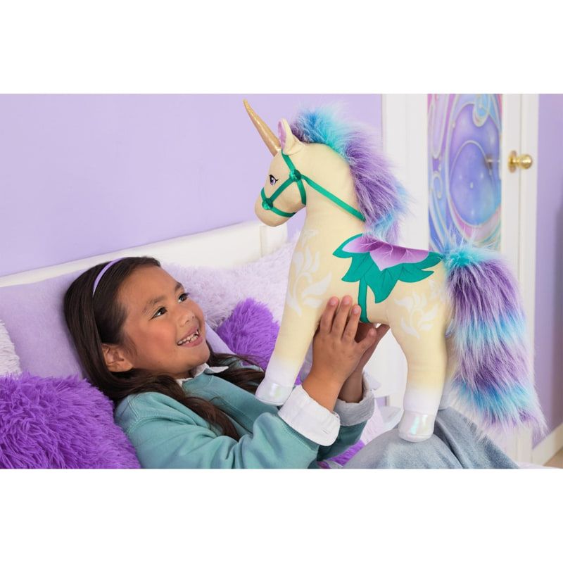 Голяма плюшена играчка Еднорог Лийф Spin Master Unicorn Academy – Вълшебен растителен еднорог Лийф с лилава грива (38 см)